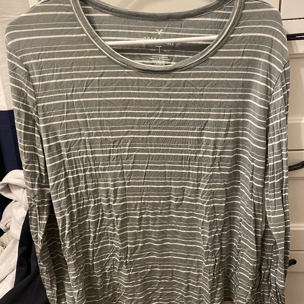 American Eagle Long Sleeve